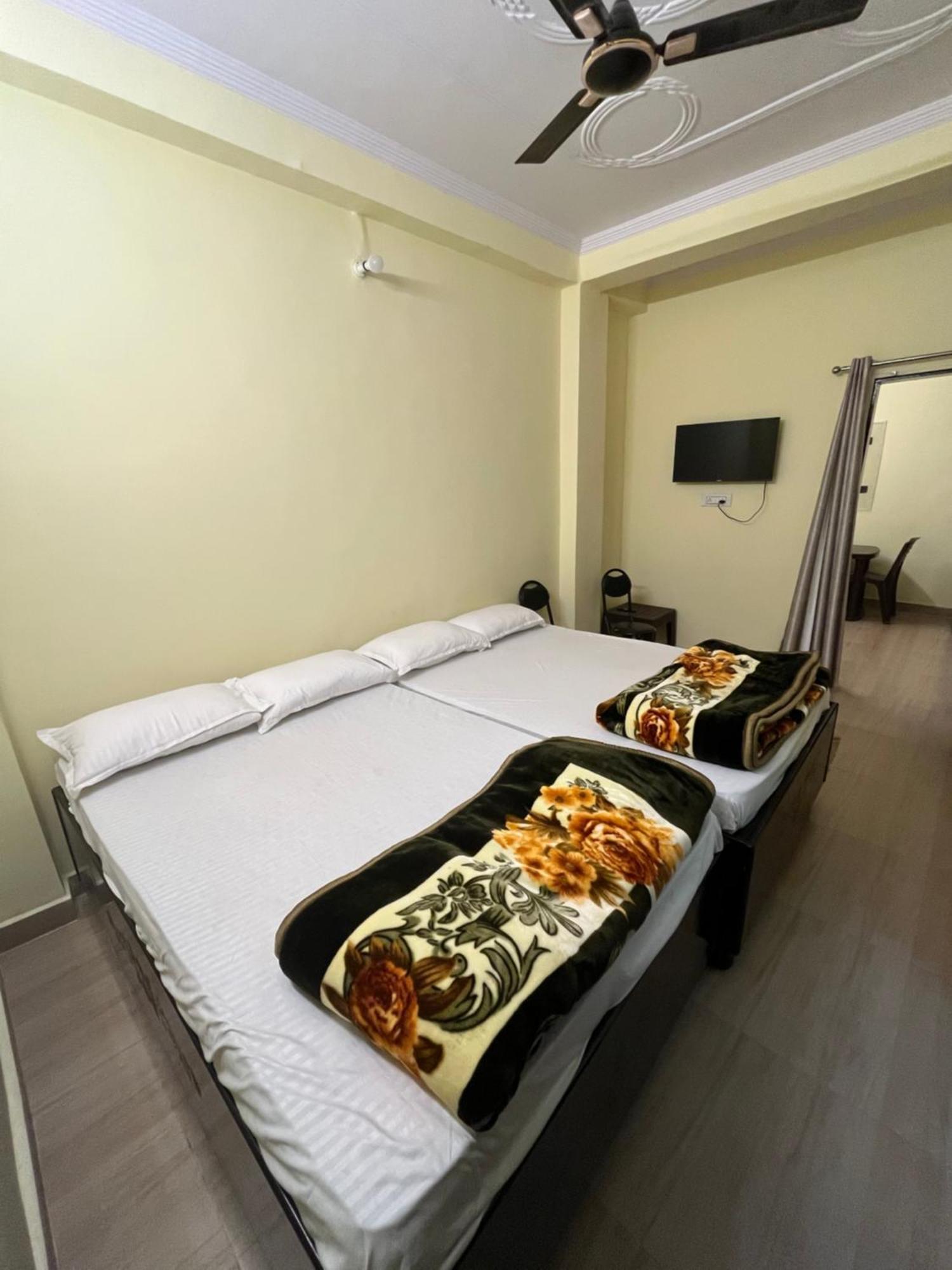 Incredible Banaras Inn 바라나시 외부 사진