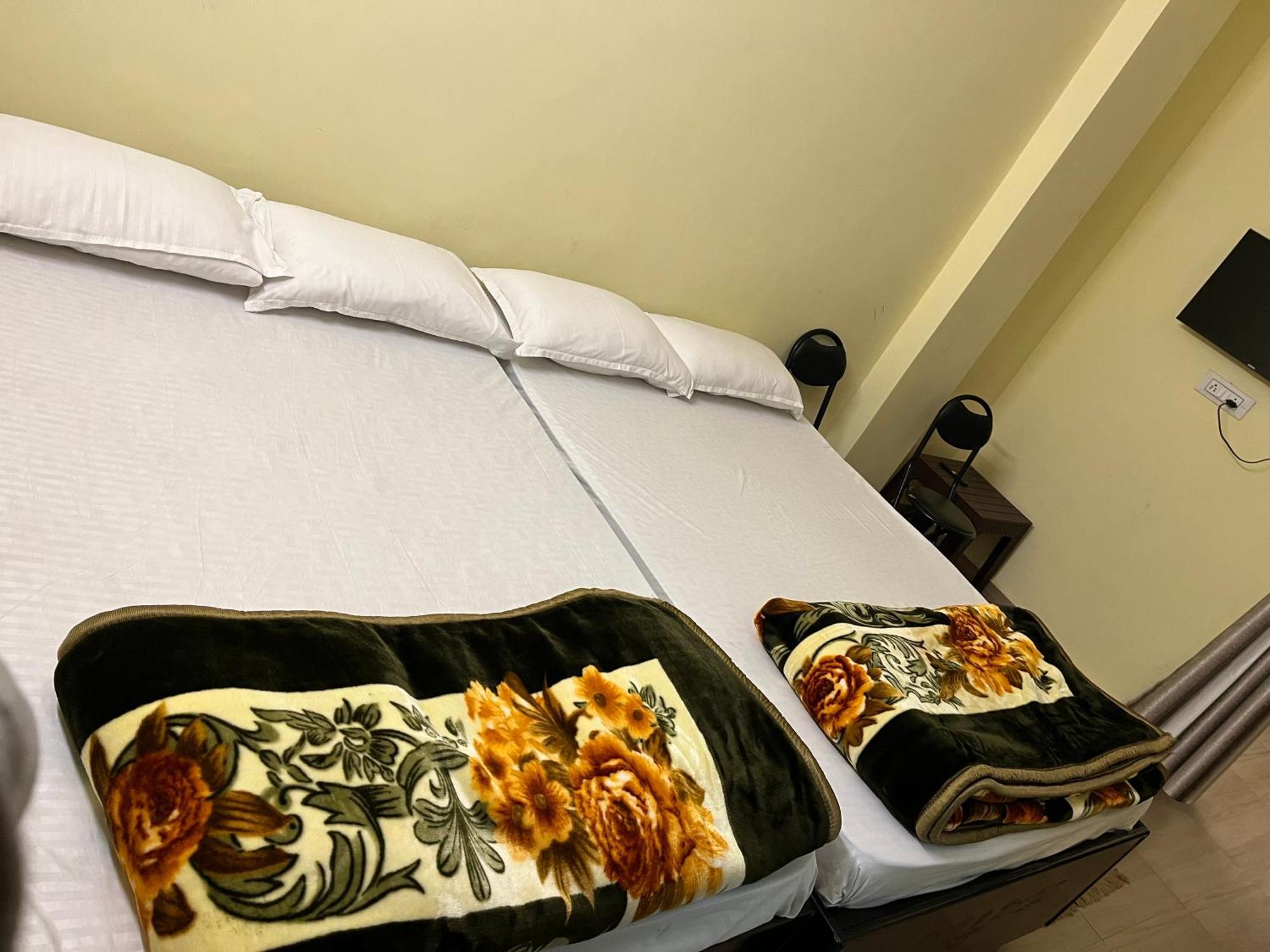 Incredible Banaras Inn 바라나시 외부 사진